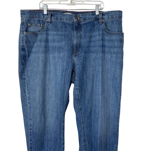 LL Bean Jeans Medium Wash Mens 42 X 30 Blue - Picture 3 of 10